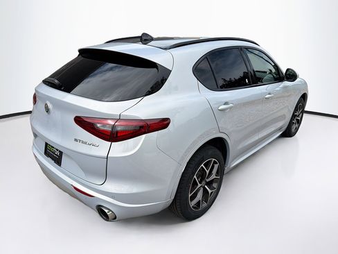 Used 2020 Alfa Romeo Stelvio Ti Sport w/ Quick Order Package 22S Sport AWD/4WD image 9