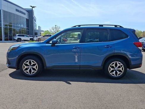 Certified 2022 Subaru Forester Premium AWD/4WD image 4