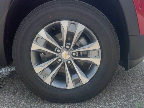 New 2026 Chevrolet Equinox LT FWD image 34