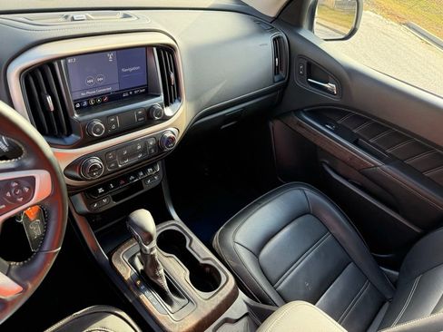 Used 2022 GMC Canyon Denali image 36