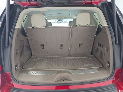 Used 2023 GMC Yukon Denali image 15