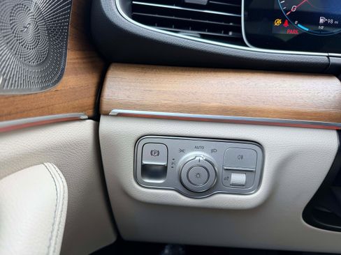 Used 2022 Mercedes-Benz GLE 350 image 18