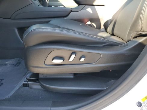 Certified 2023 Cadillac XT6 Sport w/ Technology Package image 21