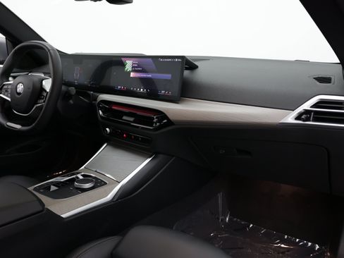Used 2025 BMW 430i Coupe w/ Premium Package RWD image 35