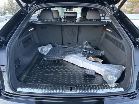 New 2026 Audi Q8 Premium Plus image 9