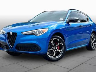 Used 2023 Alfa Romeo Stelvio Veloce AWD/4WD video 2