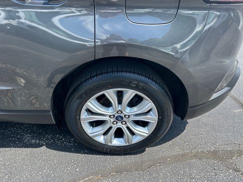 Certified 2020 Ford Edge Titanium AWD/4WD image 31