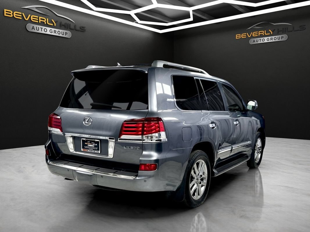 Used 2015 Lexus LX 570 4WD w/ Luxury Package image 5