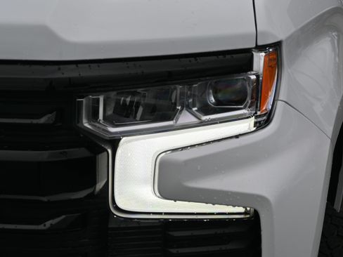 Used 2026 Chevrolet Silverado 1500 LT Trail Boss w/ Convenience Package II AWD/4WD image 6