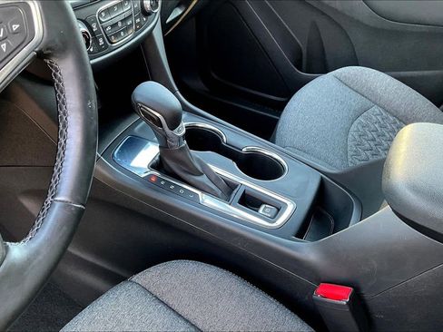 Used 2023 Chevrolet Equinox LT image 20