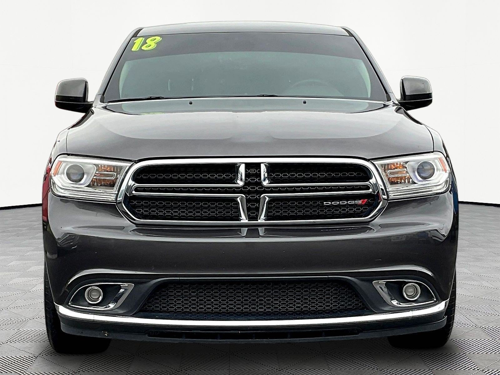 Used 2018 Dodge Durango SXT w/ 3rd Row Seating Group RWD image 2