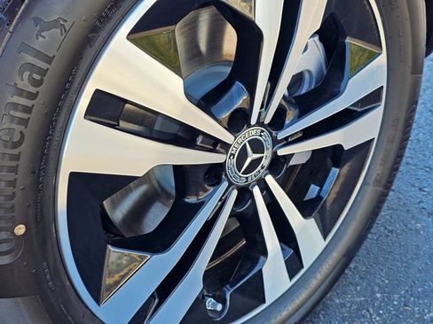 New 2026 Mercedes-Benz GLB 250 4MATIC image 6