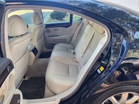 Used 2009 Lexus LS 460 RWD image 17