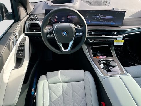 New 2026 BMW X5 xDrive40i w/ Climate Comfort Package AWD/4WD image 17