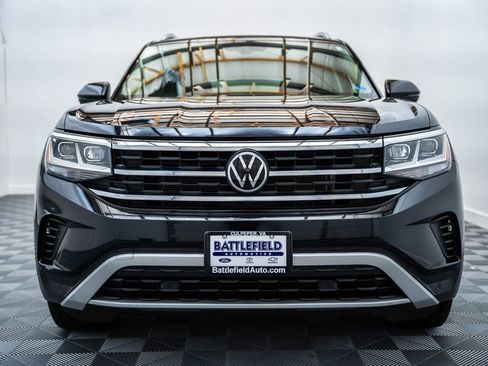 Used 2022 Volkswagen Atlas SEL AWD/4WD image 2