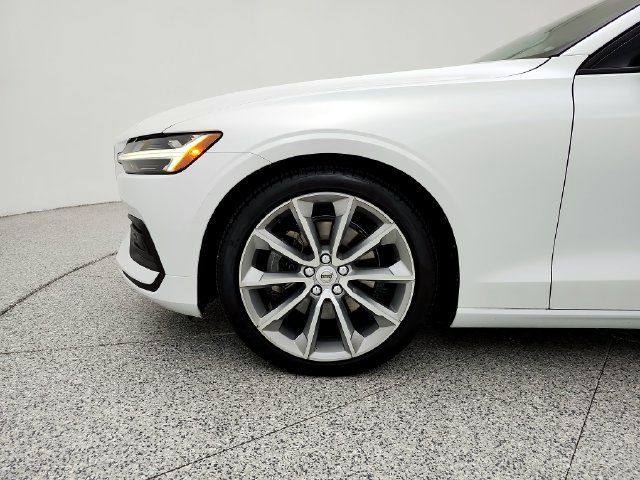 Used 2020 Volvo S60 T5 Momentum FWD image 39