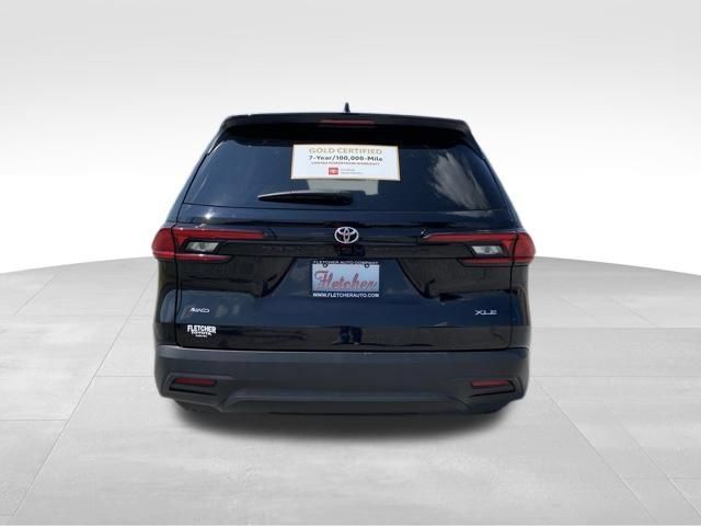 Certified 2025 Toyota Grand Highlander AWD image 3
