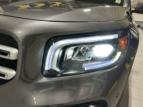 Certified 2023 Mercedes-Benz GLB 250 4MATIC image 10