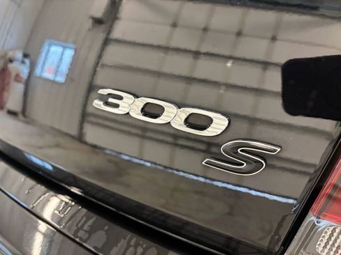 Used 2018 Chrysler 300 S w/ 300S Premium Group 2 image 52