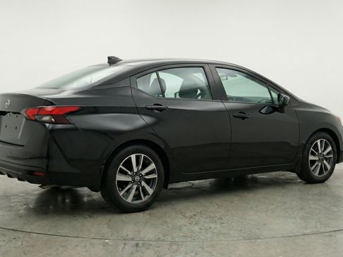 Used 2025 Nissan Versa SV FWD image 9