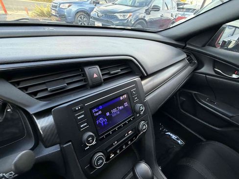 Used 2018 Honda Civic Sport image 92