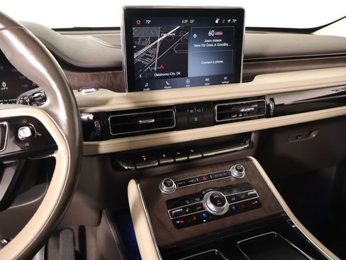 Used 2021 Lincoln Aviator Reserve w/ Equipment Group 201A RWD image 5