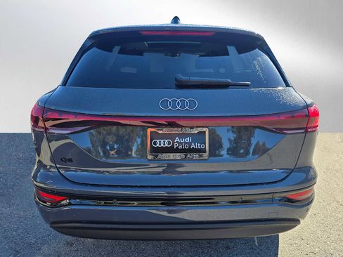 Used 2025 Audi Q6 e-tron Premium w/ Convenience Package image 4