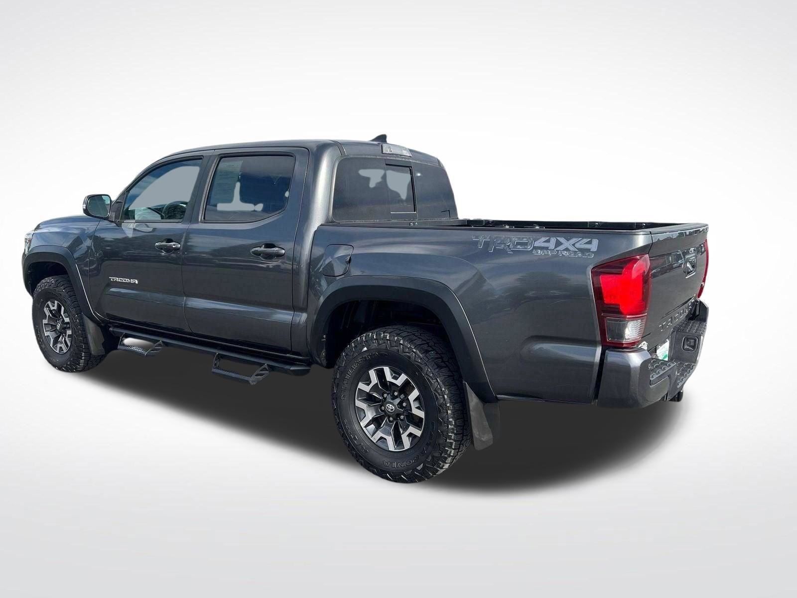 Used 2019 Toyota Tacoma TRD Off-Road AWD/4WD image 8