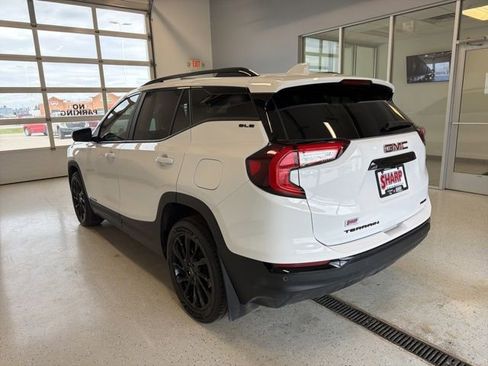 Used 2024 GMC Terrain SLE w/ Driver Convenience Package AWD/4WD image 6