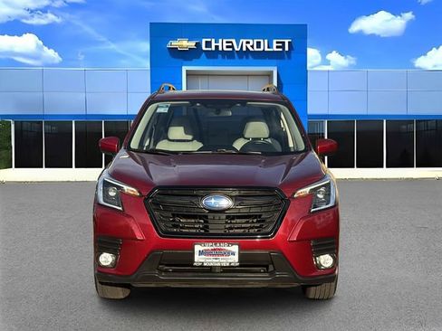 Used 2022 Subaru Forester Premium image 8