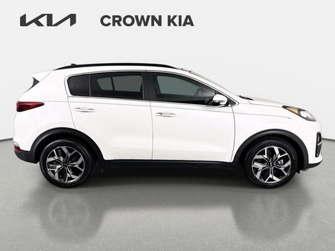 Used 2022 Kia Sportage EX w/ EX Technology Package FWD image 4