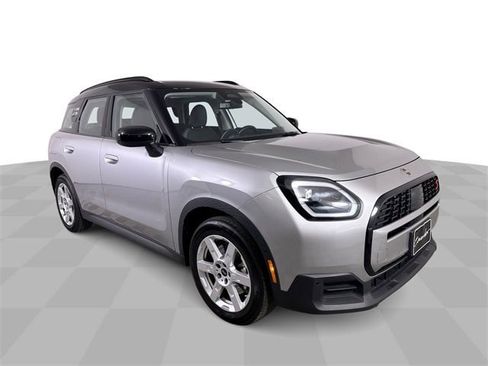 Used 2025 MINI Cooper Countryman S image 2