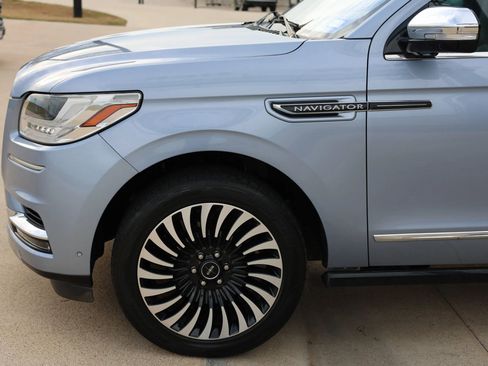 Used 2020 Lincoln Navigator L Black Label w/ Cargo Convenience Package image 10