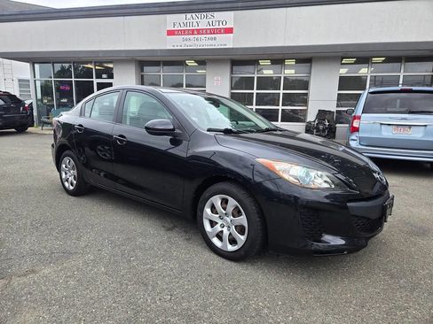 Used 2013 MAZDA MAZDA3 i Sport FWD image 1