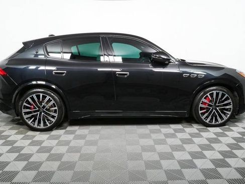 Used 2023 Maserati Grecale Modena AWD/4WD image 29