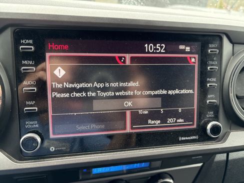 Used 2021 Toyota Tacoma TRD Off-Road image 4