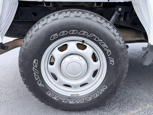 Used 2021 Ford F150 XL w/ Trailer Tow Package image 29