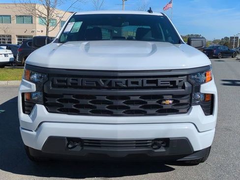 Used 2024 Chevrolet Silverado 1500 Custom w/ Turbomax Blackout Package image 9