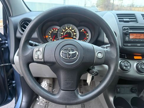Used 2012 Toyota RAV4 FWD w/ Upgrade Value Pkg image 31