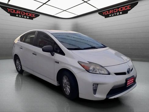 Used 2013 Toyota Prius Prime Plug-In Hybrid FWD image 7