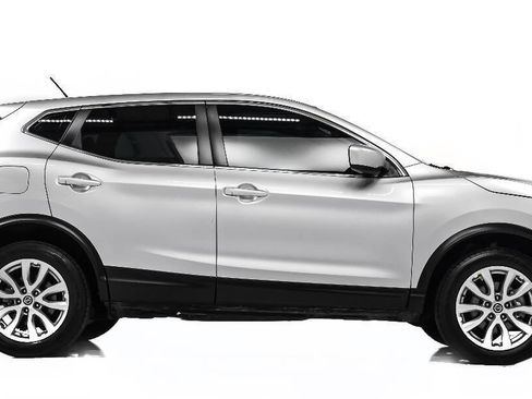 Used 2022 Nissan Rogue Sport S AWD/4WD image 5
