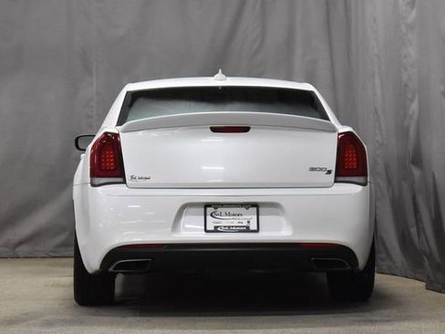 Used 2015 Chrysler 300 S image 8