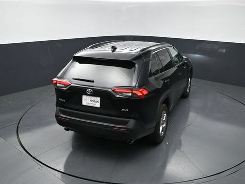 Used 2025 Toyota RAV4 XLE FWD image 22
