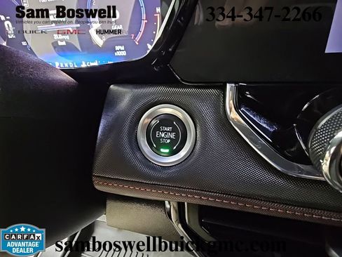 Used 2024 Chevrolet Colorado Z71 AWD/4WD image 23