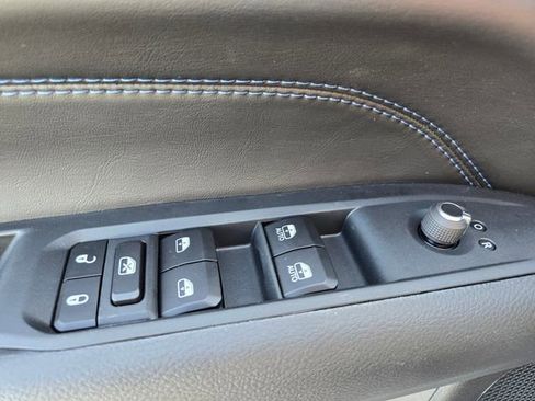 New 2026 Jeep Compass Latitude image 12