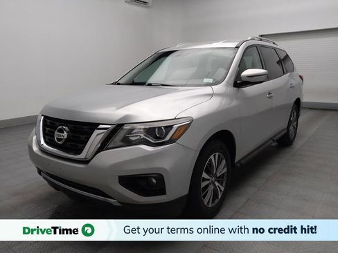 Used 2019 Nissan Pathfinder SV image 1