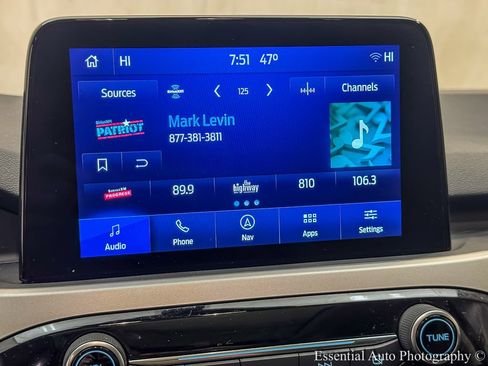 Used 2022 Ford Escape SEL image 17