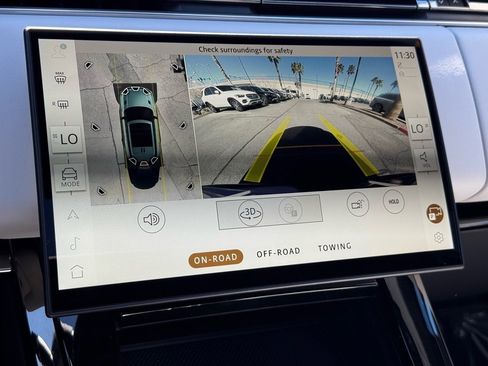 Used 2025 Land Rover Range Rover Sport Dynamic SE image 31