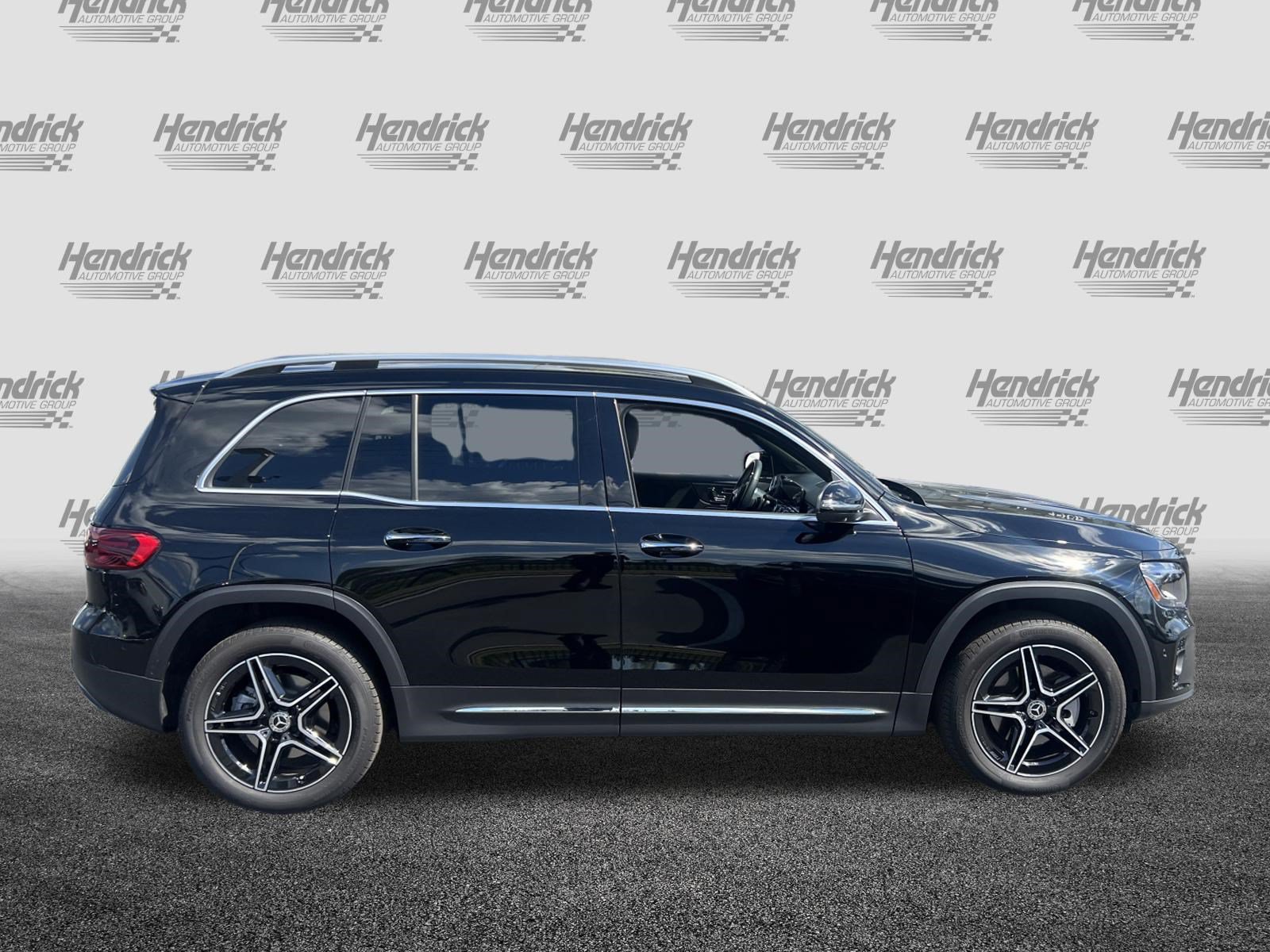 Certified 2026 Mercedes-Benz GLB 250 4MATIC image 11