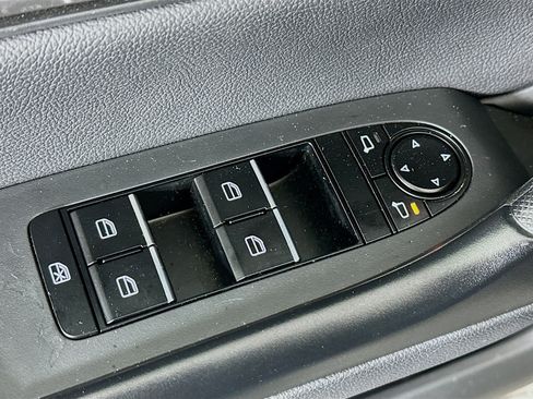 Used 2025 MAZDA CX-50 AWD 2.5 S w/ Premium Package image 15